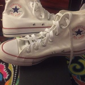 White High Top Allstar converse